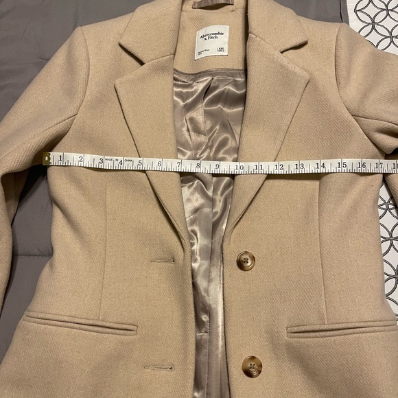 Abercrombie & Fitch Wool Blend Heavy Blazer Coat - Picture 6 of 9